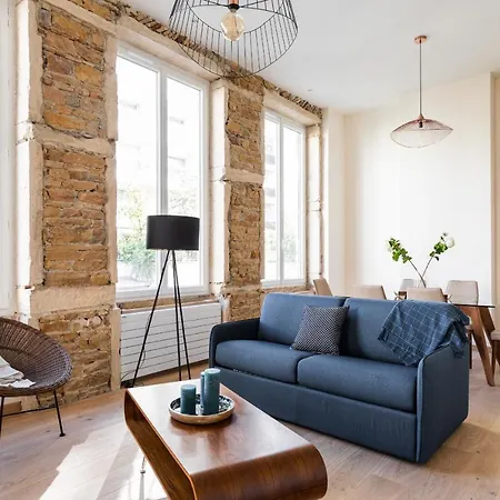 Dify Lumiere - Massena Apartment *